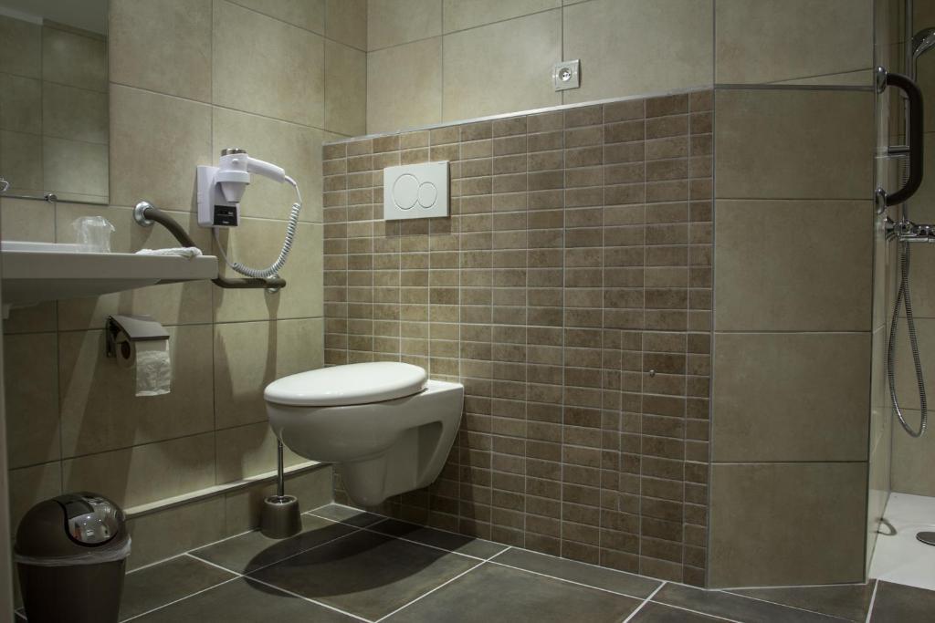 Hotel Karene Saint-Paul-les-Romans Room photo